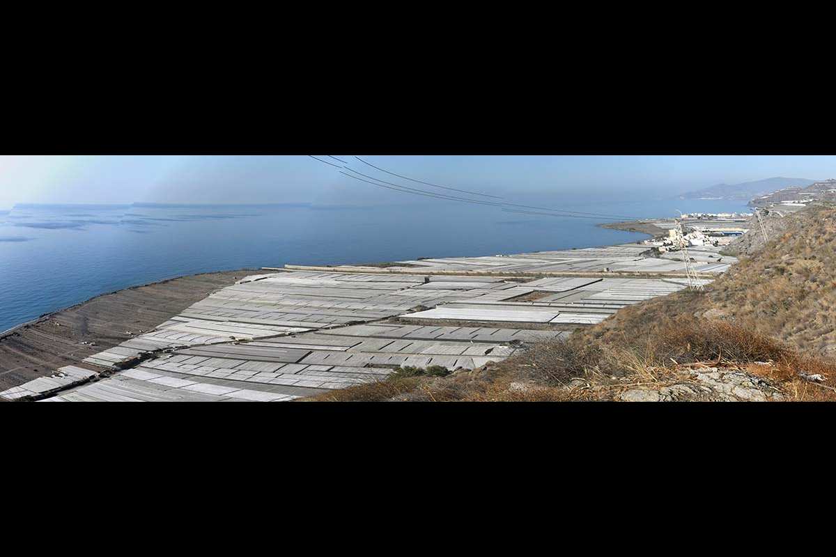 2018. Imagen tras retirar los invernaderos en la línea de costa entre Huarea y  El Pozuleo 