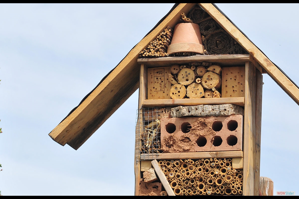 Casita de nidos para insectos.# Foto: J. E. Gómez y Merche S. Calle / Waste