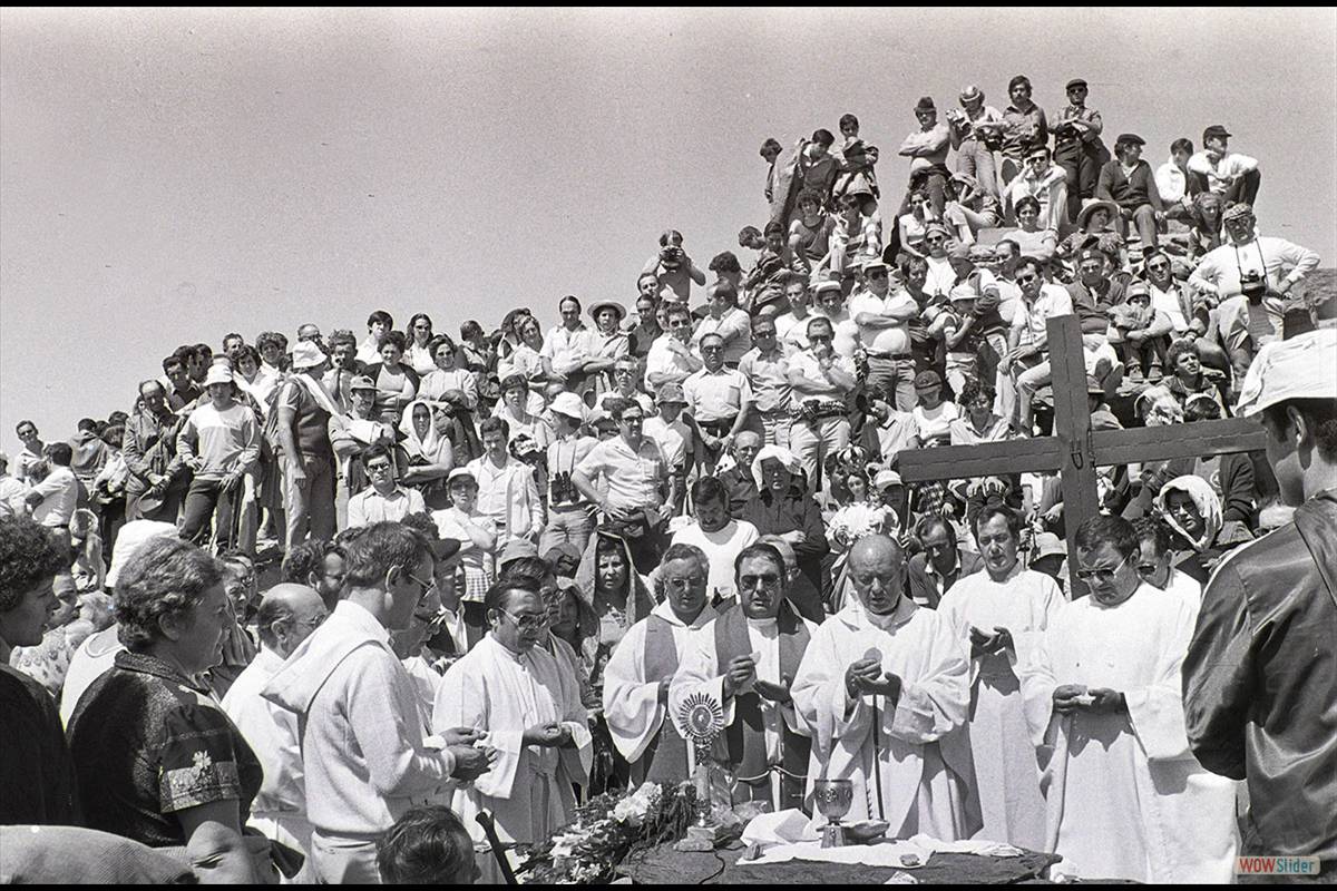 Mulhacén 1982 * Romería. Foto: JUAN ENRIQUE GÓMEZ