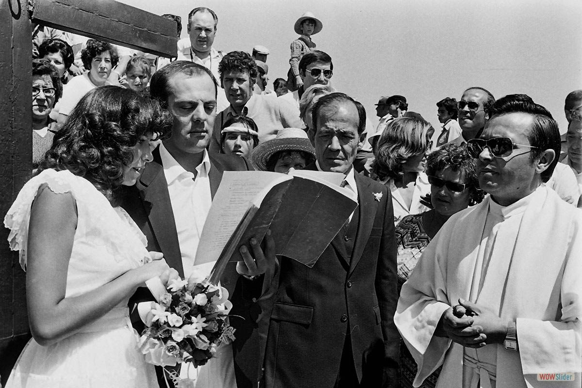 Mulhacén 1982 * Romería.Boda.  Foto: JUAN ENRIQUE GÓMEZ